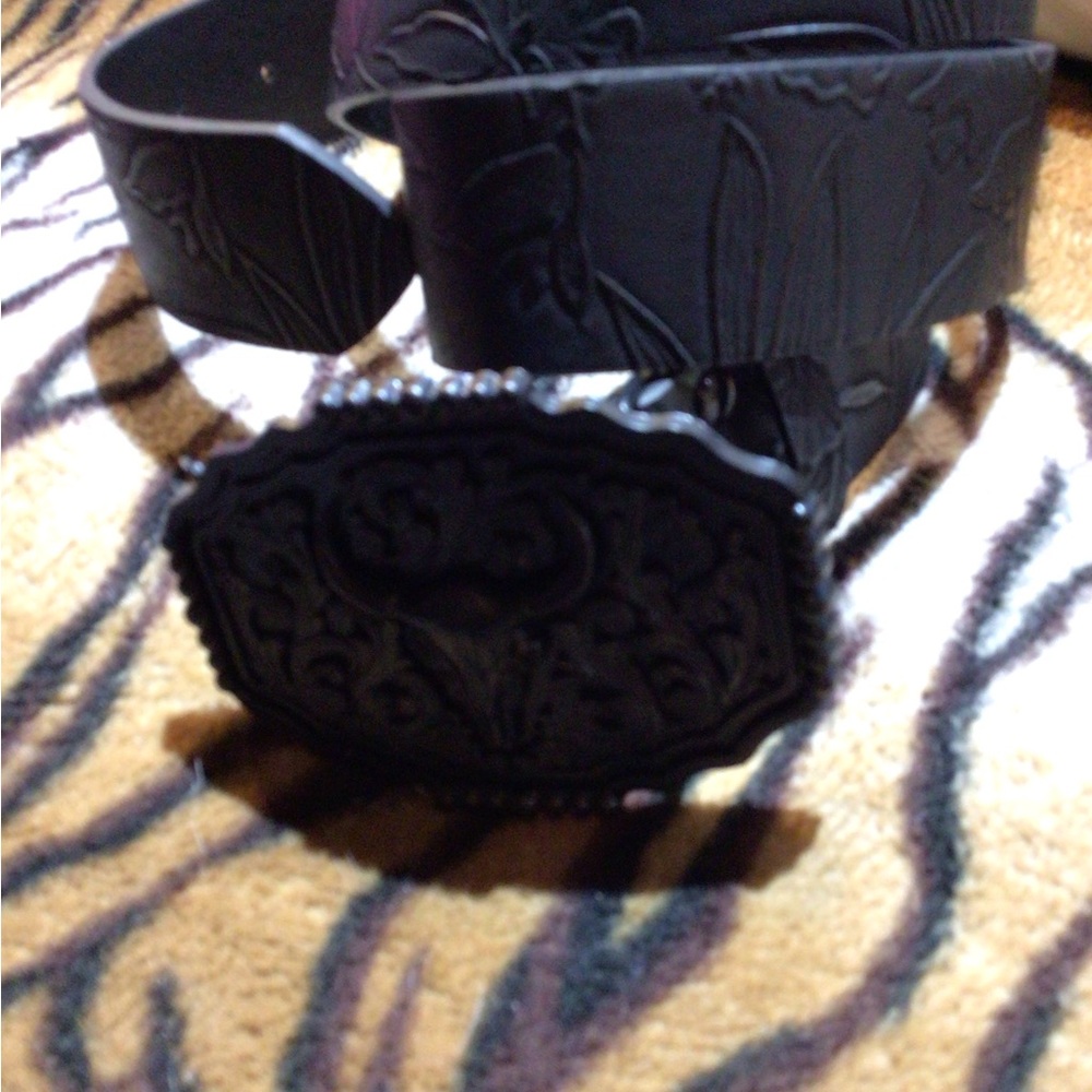 NEW ! Black Western Belt with Bull Skull Buckle - Picture 3 of 3